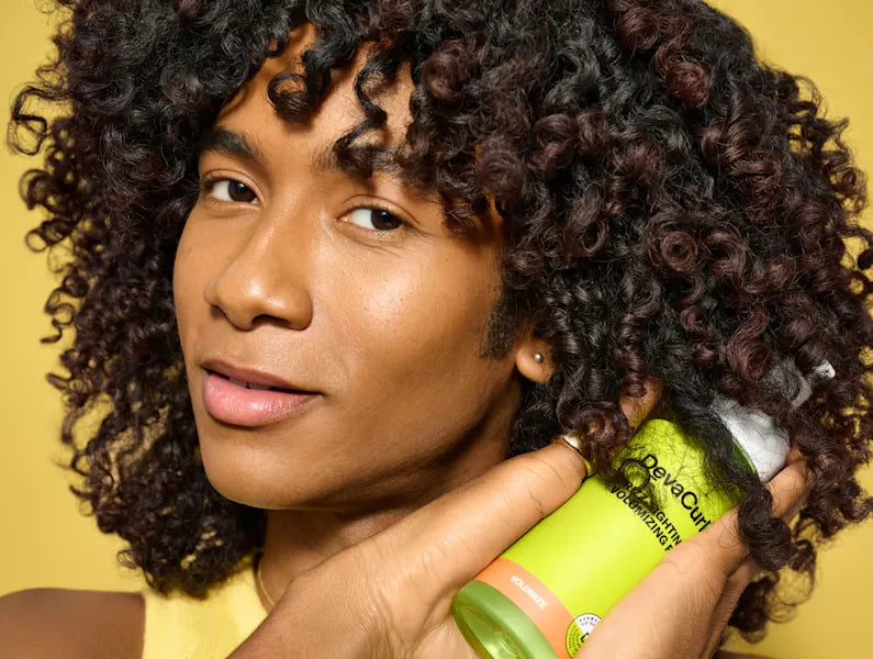 DEVACURL Frizz-Fighting Volumzing Foam