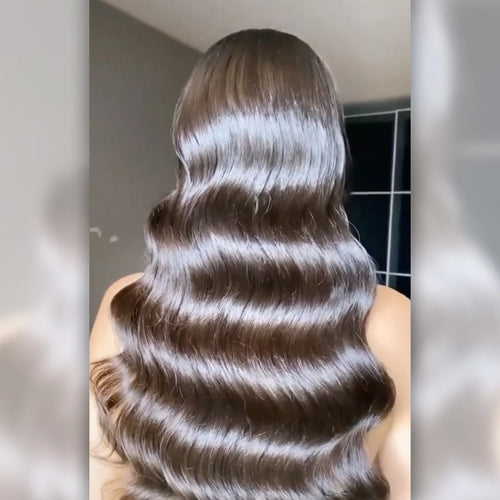 Load image 1 in gallery view. COLOR WOW Extra Mist-ical Shine Spray Model